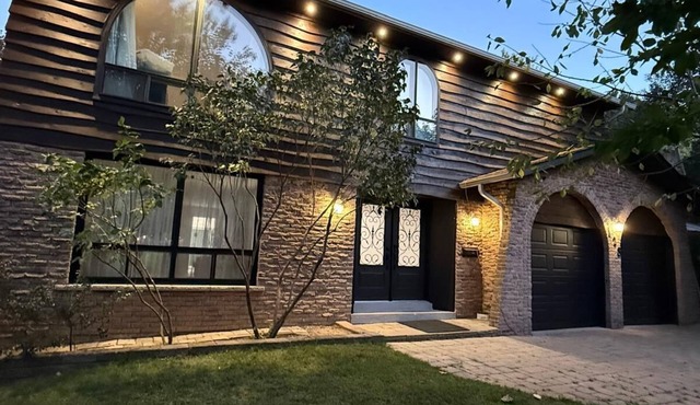 Spacious Luxury 4BR House York Mills Bayview