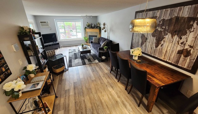 Spacious Luxury in a Clean & Modern 2 Bedroom Condo in Okanagan Falls