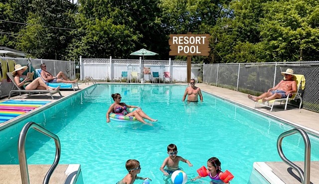 Spot 40 – Premium Full Hookup Campsite