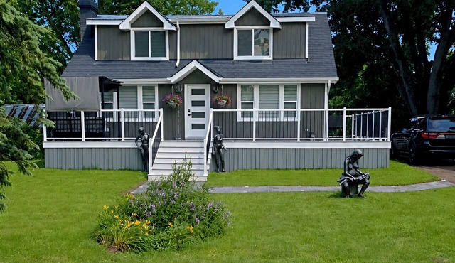 Stay at the John Boxtel Retreat – A One-of-a-Kind Artistic Getaway
