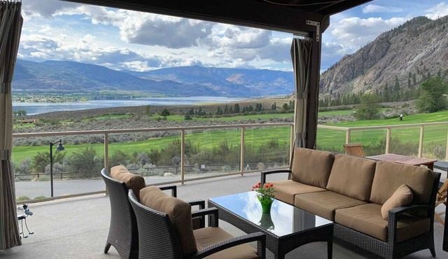 Stunning 2 Bedroom, 2 Bath Townhome at Spirit Ridge Residences in Osoyoos, BC