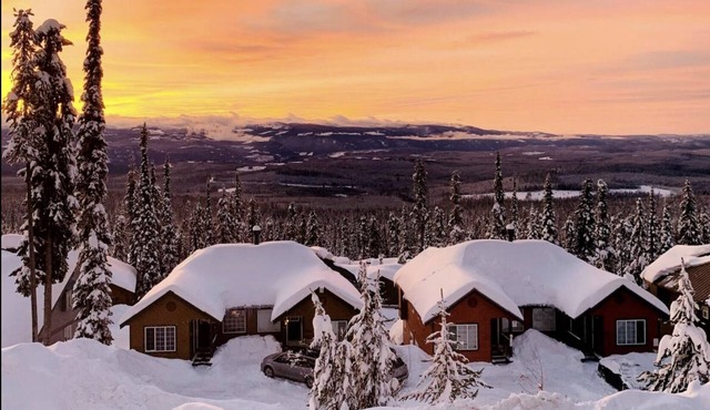 Stunning Views, Private Hot Tub, Sleeps 14