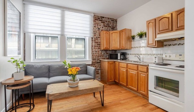 Stylish 3BR downtown Montreal