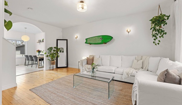 Stylish and Fully Furnished 3-Bedroom Home in Buena Vista