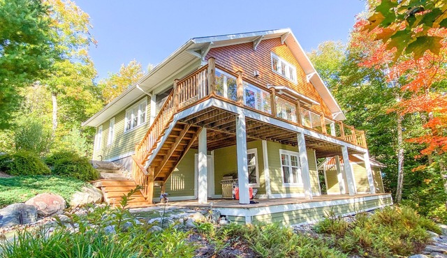 Summer '25! Luxe Four-Season Cottage w/WiFi near Huntsville, Arrowhead ☀️❄️🍂🌷
