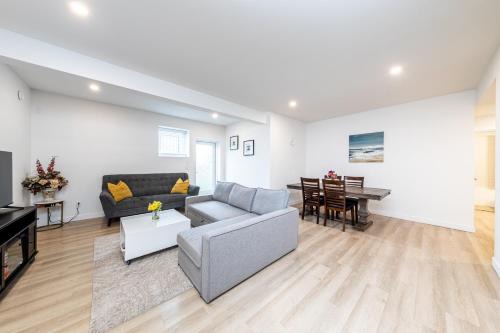 Sunflower Brandnew Cozy Private Suite