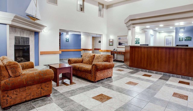 Super 8 by Wyndham Caraquet