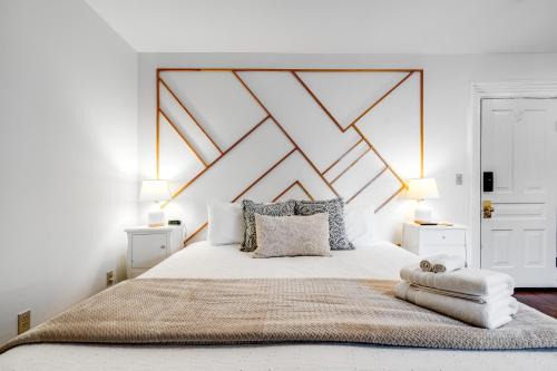 The Abundance Suite at Dream Estate Inn