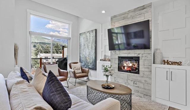 The Alpine Escape by Samsara Resort Top View Downtown 4BR & 3BTH