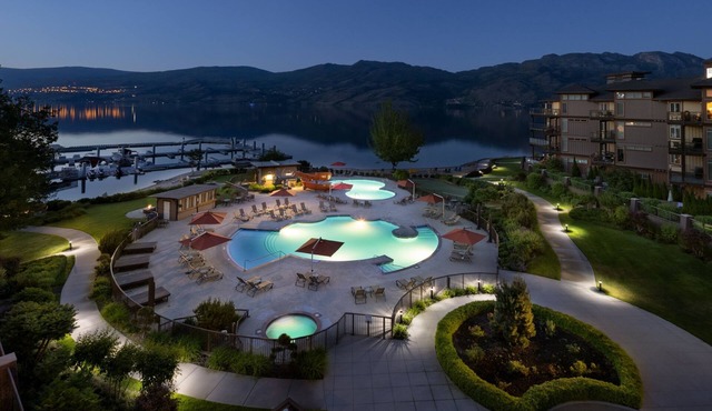 The Cove Lakeside Resort