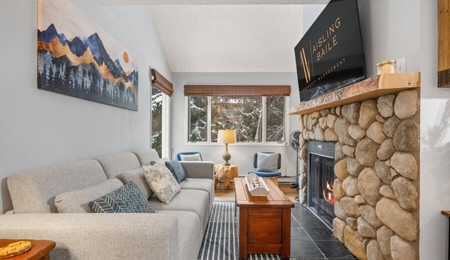 The Cozy Cork | Toby Chair | Sauna | Resort Access