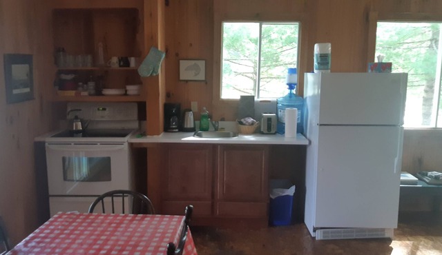 The Dr Keenan cottage 2 bedroom 2 bath. Sleeps 6 Full kitchen.screened porch