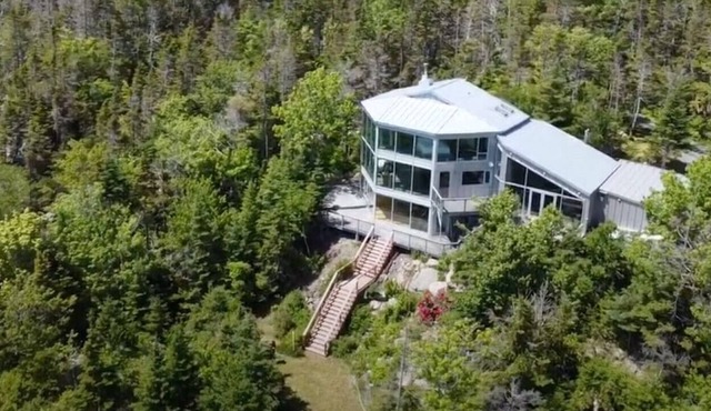 The Glass House - Inspiration on the Ocean