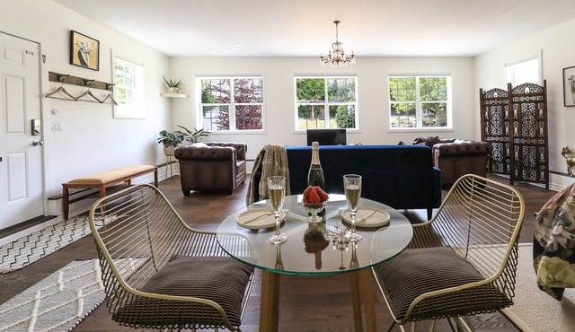 The Golden Unicorn ~ Luxurious Boutique Getaway