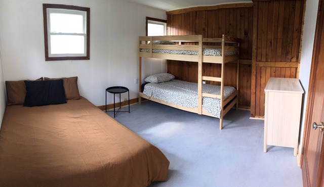 The Harold: 50m From the Beach in Turkey Point, ON