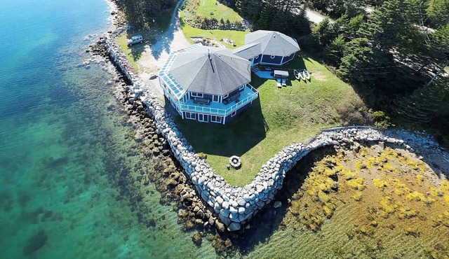 The Land Yacht – Indoor Pool, Hot Tub, Solarium Lounge & Sublime Ocean Views