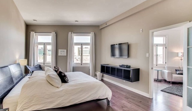 The Palace Penthouse, Le penthouse du Palais | 3 BR |