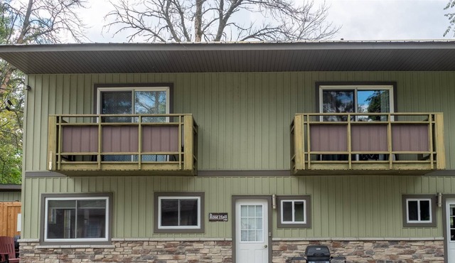 The Rosehall-PEC waterfront stay