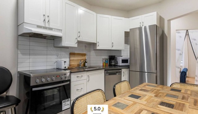 The Urban Retreat | Trendy 3BR in NDG