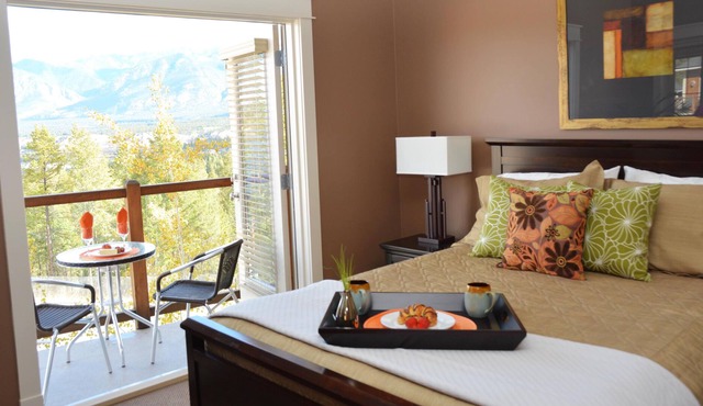 Timber View Chalet, Luxury 3 Bedroom Mountain Chalet, Beautiful Views