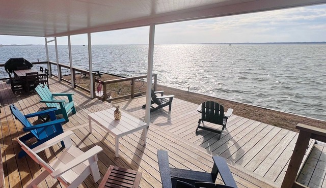 Tiny House on Sunset Point - Back Bay