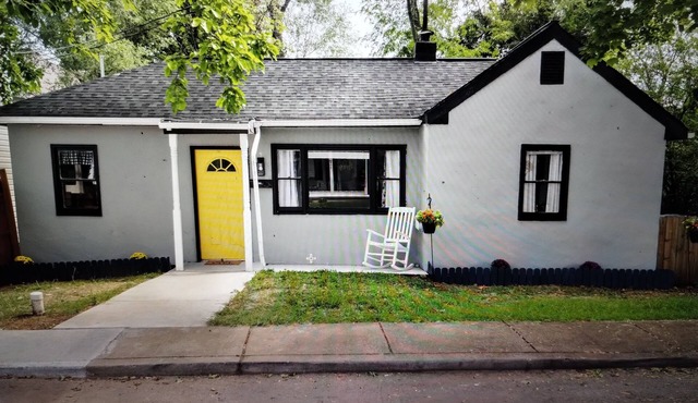 Town Located Walkable Hiking Arcade & Firepit & Mini Golf
