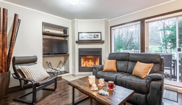 Townhouse with Free Shuttle to Tremblant Resort