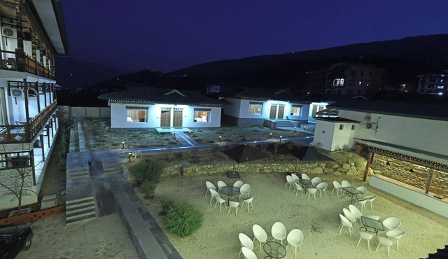 TSHERIM RESORT