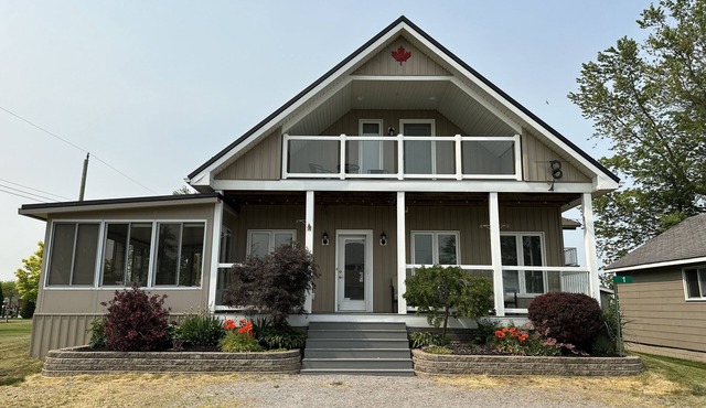 Turkey Point - Beautiful vacation home with lake views and channel access.