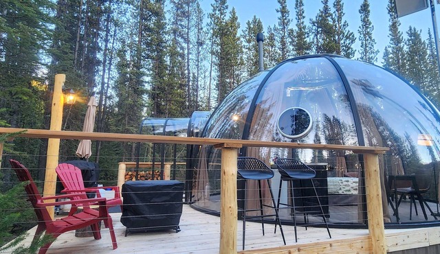 Ultra Private, Off-Grid Glamping Escape in the Wild. Secluded with Vista Views