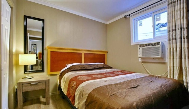 UNIT 2 2BR Beach Suite 5-Min Walk to Beach Kitchen BBQ Parking