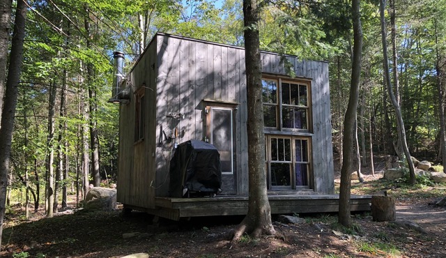 Unusual cabin - Le Kube