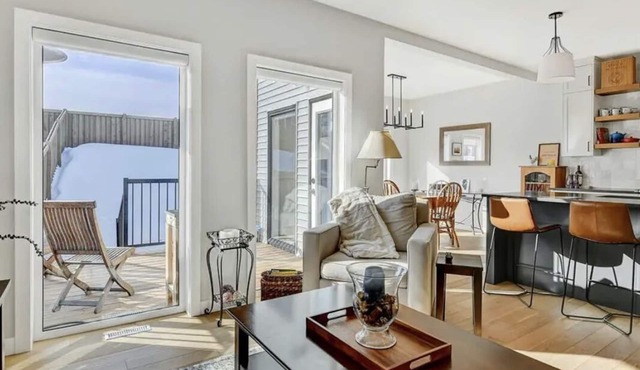 Upscale 3BR in Whispering Ridge