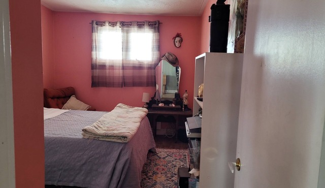 Vacation on picturesque and private 200 feet of waterfront.