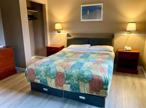 Valemount Hotel