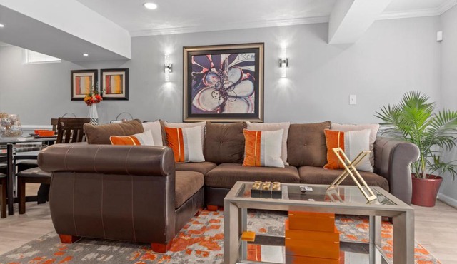 Valencia Royale - Private 2BR Luxe Suite Natl Harbor DC MD VA