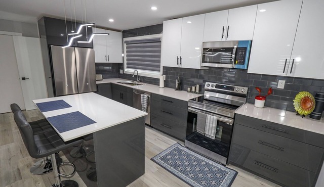 Very Convenient 5 BR in quite neighborhood