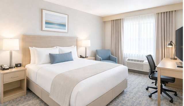 Vibrant and Walkable Space in Downtown Toronto. Prime location!