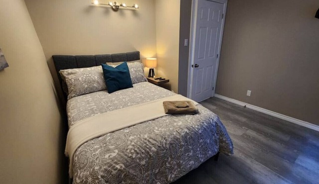Warm 2BR Oasis near Ottawa River & Tourist Spots!