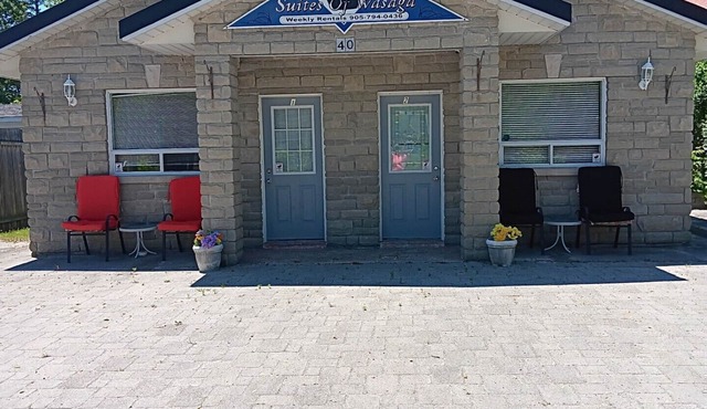 Wasaga Beach Area 2 - Unit #2- mins walk Beach 1