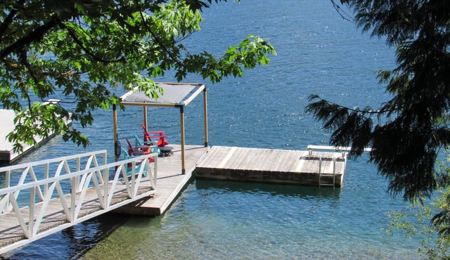 Waterfront on Lake Cowichan - Available from April 15, 2026 to June 19, 2026.