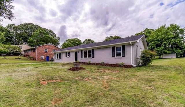 Winston Haven with gym/game room/pet friendly