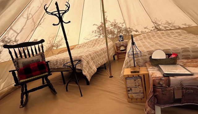 #Y1 Fossil Retreat Yurt- 2 Double beds- Pet friendly