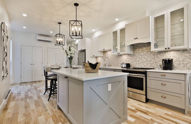 Contemporain 3 Bedrooms/2Bath MileEnd/Plateau