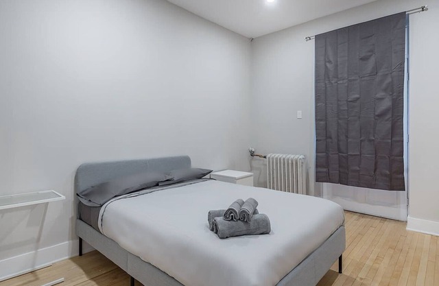 Cozy Private Room - Beautiful Rosemont Metro