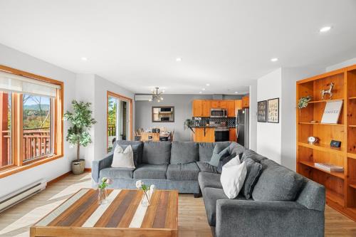 Hauts-Bois Ski InOut 2brs w Pool Access 197-4