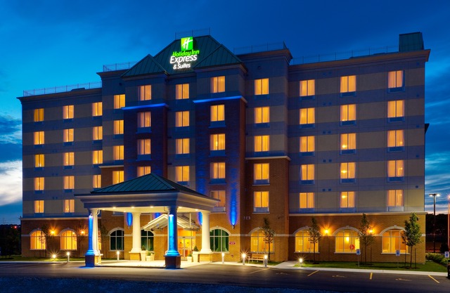 Holiday Inn Express Hotel & Suites Clarington - Bowmanville, an Ihg Hotel