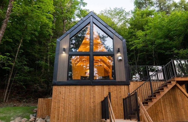 Pod at Bel Air Ideal for a couple - Private Jacuzzi & sauna - Bbq - Fireplace
