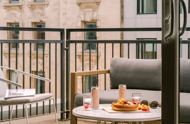 Sonder Penny Lane | Three-Bedroom Apartment w/Balcony