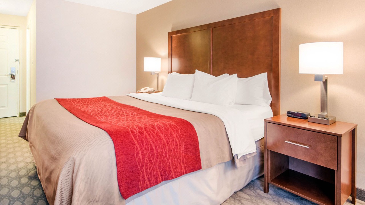 Photo of Bedroom in Fallsview